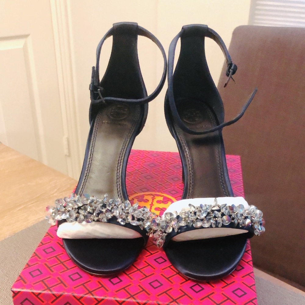 Tory Burch Logan 85mm sandal crystal/ satin 6.5